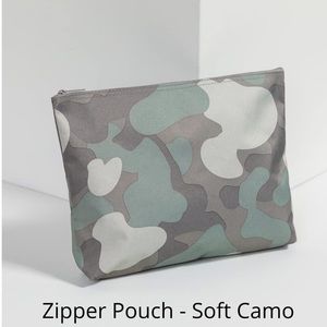 NWT Thirty-One Zipper Pouch